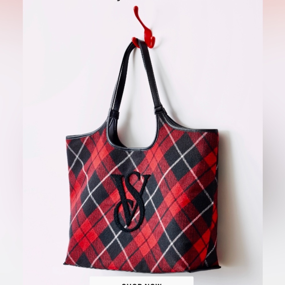 NWT VICTORIA'S SECRET Plaid Tote NEW